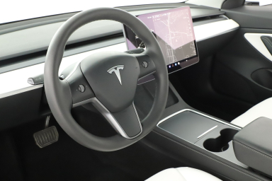 Tesla Model 3 - 2021