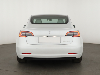 Tesla Model 3 - 2021