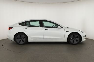 Tesla Model 3 - 2021