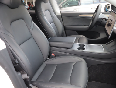Tesla Model Y - 2022
