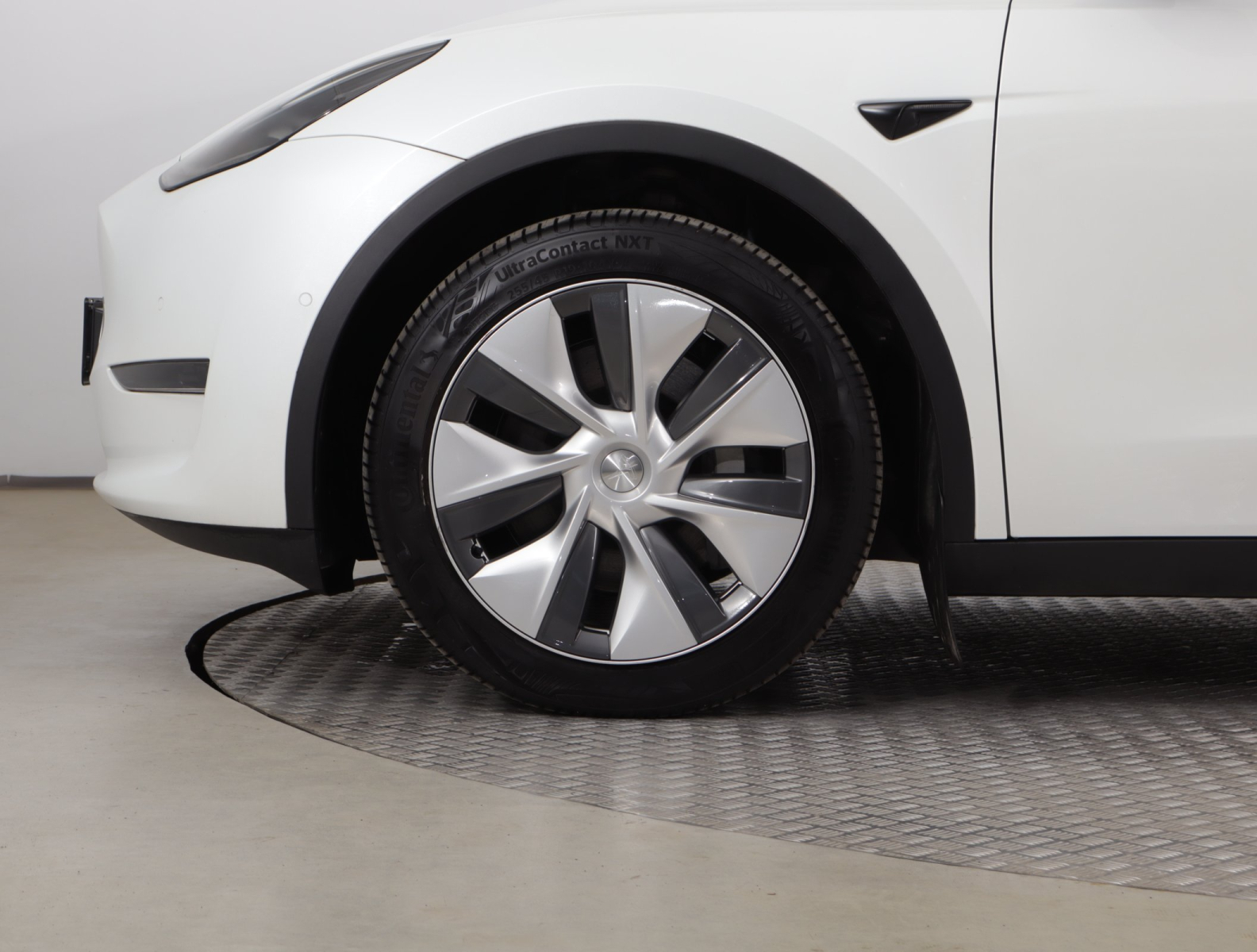 Tesla Model Y - 2022