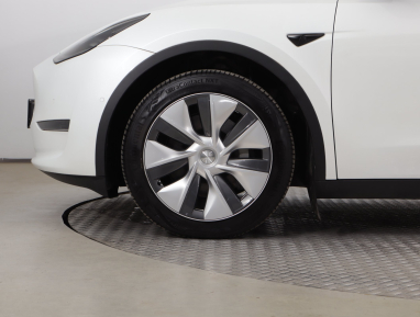 Tesla Model Y - 2022