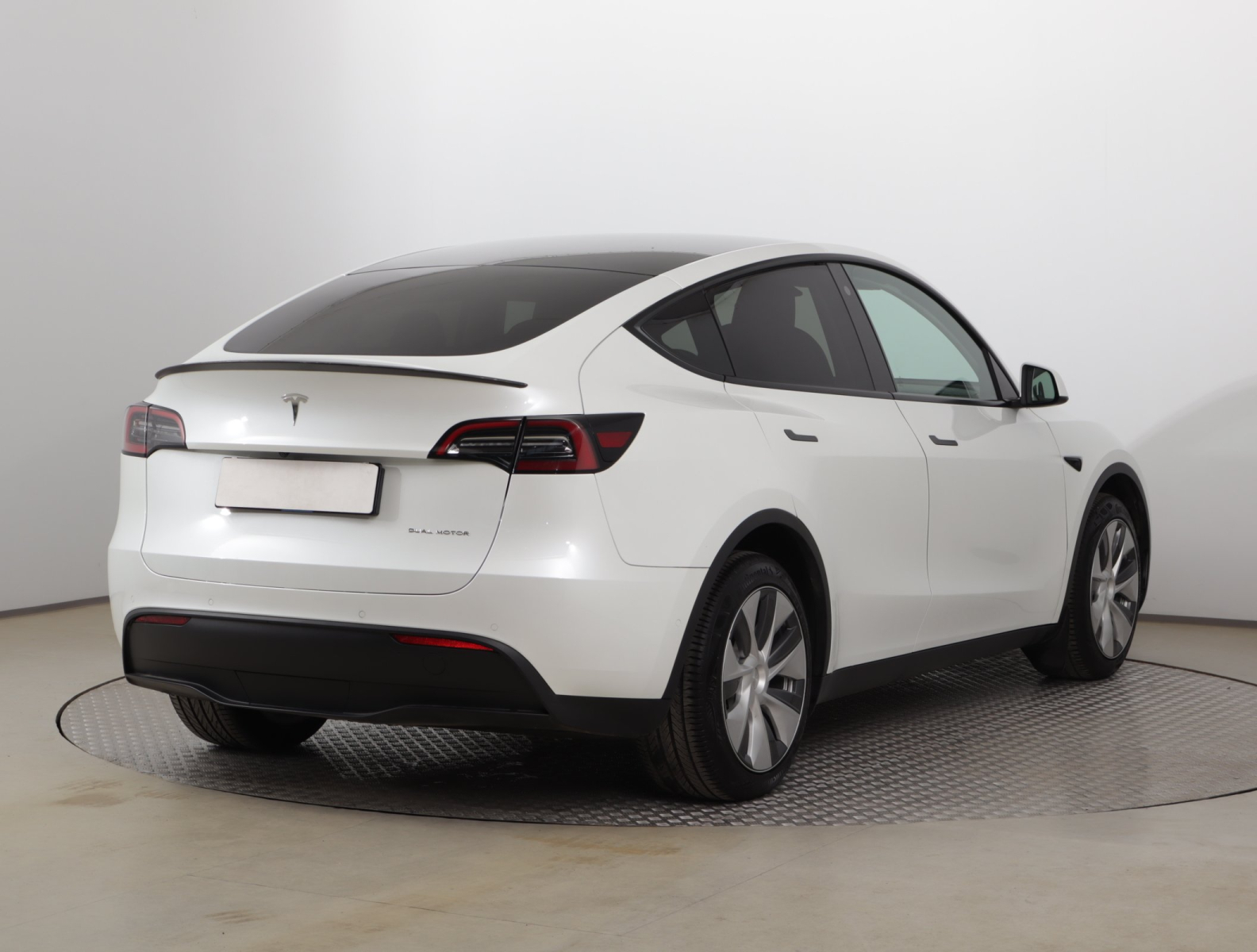 Tesla Model Y - 2022