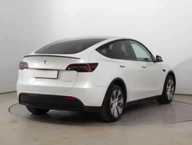 Tesla Model Y - 2022