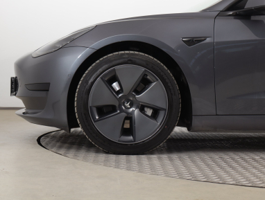 Tesla Model 3 - 2021