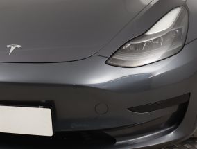 Tesla Model 3 - 2021
