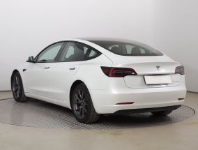 Tesla Model 3 - 2021