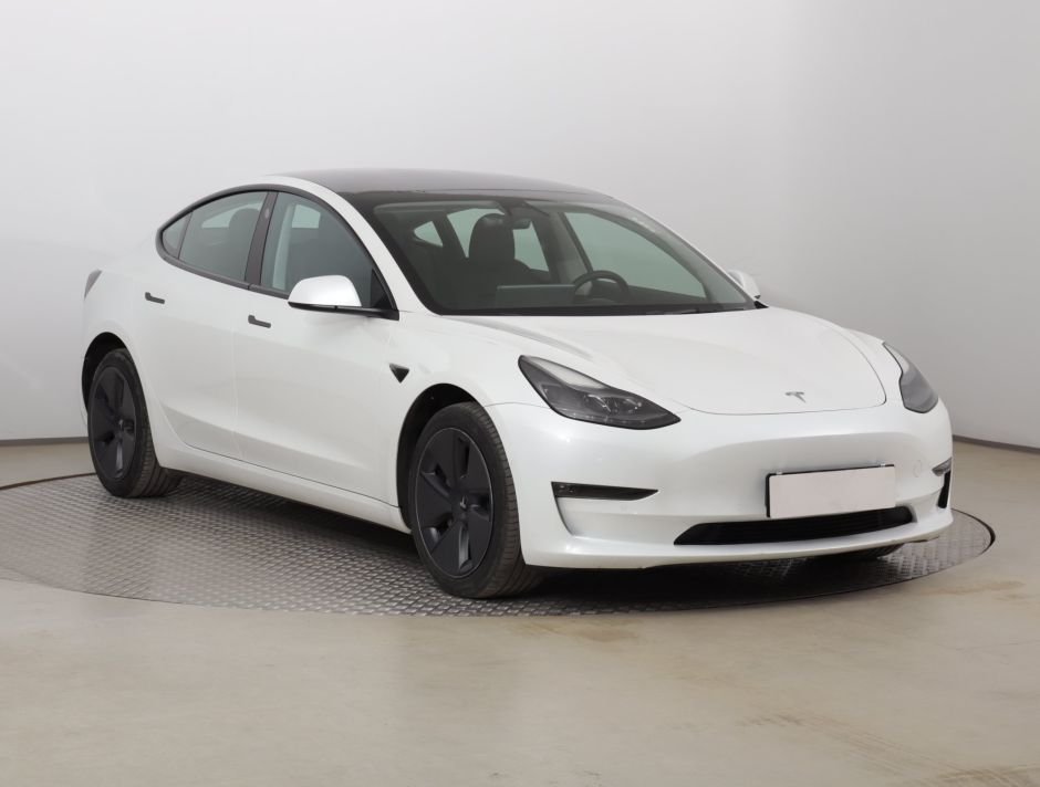 Tesla Model 3 - 2022