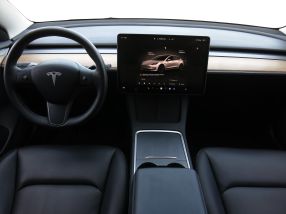 Tesla Model 3 - 2022