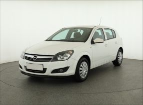 Opel Astra - 2010