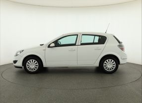 Opel Astra - 2010