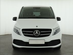 Mercedes-Benz V - 2022