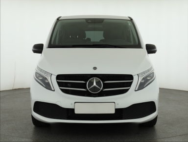 Mercedes-Benz V - 2022