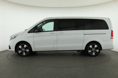 Mercedes-Benz V - 2022