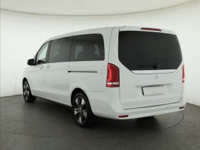 Mercedes-Benz V - 2022