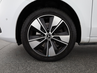 Mercedes-Benz V - 2022