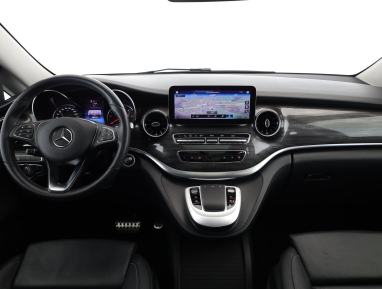 Mercedes-Benz V - 2022