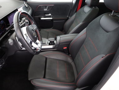 Mercedes-Benz GLA - 2021