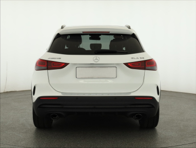 Mercedes-Benz GLA - 2021