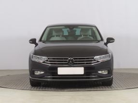 Volkswagen Passat - 2022