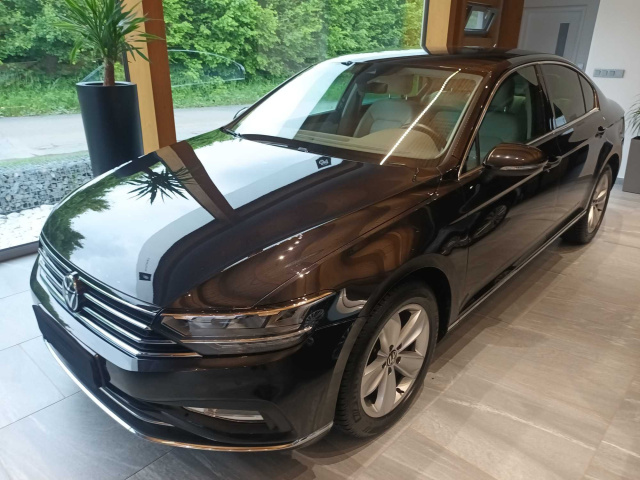 Volkswagen Passat 2022
