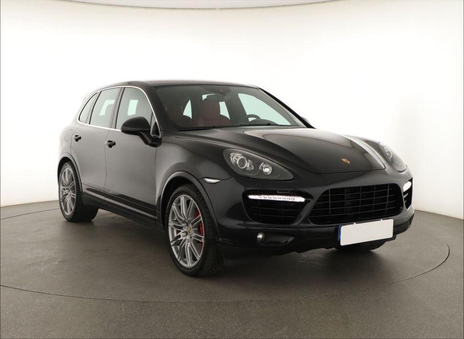 Porsche Cayenne - 2013