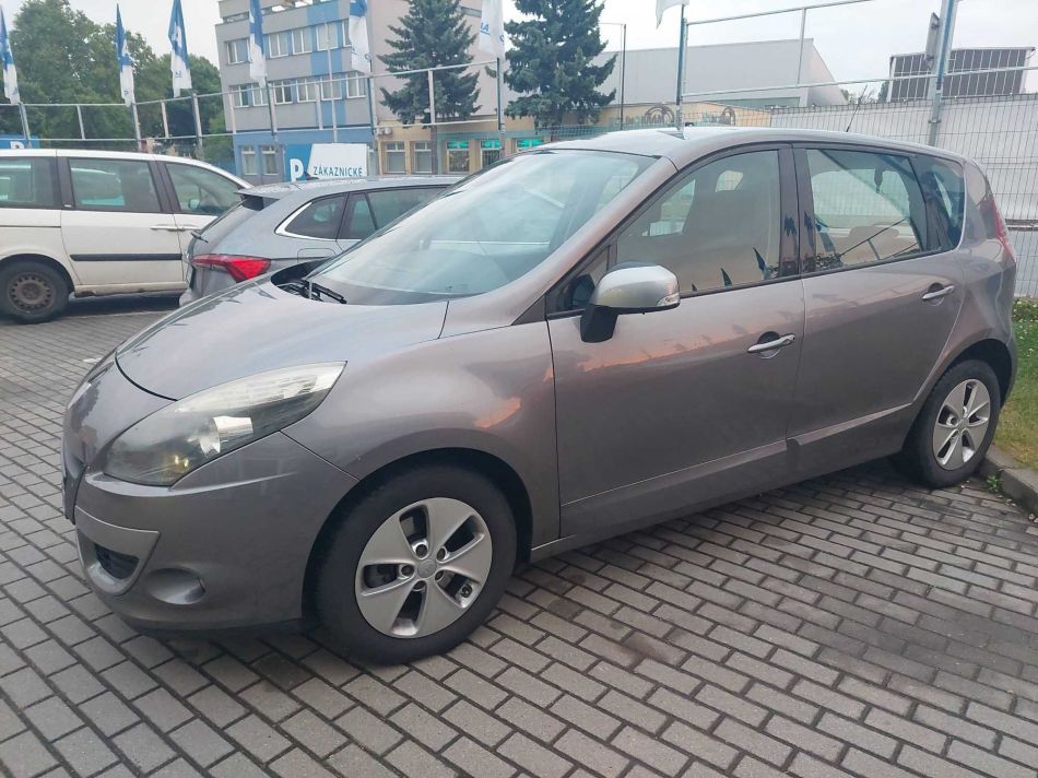 Renault Scenic - 2013