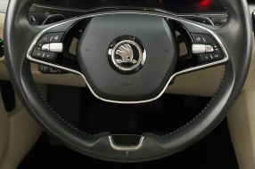 Škoda Superb - 2022