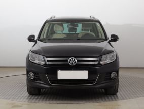 Volkswagen Tiguan - 2012