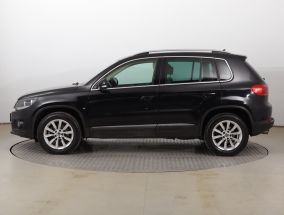 Volkswagen Tiguan - 2012