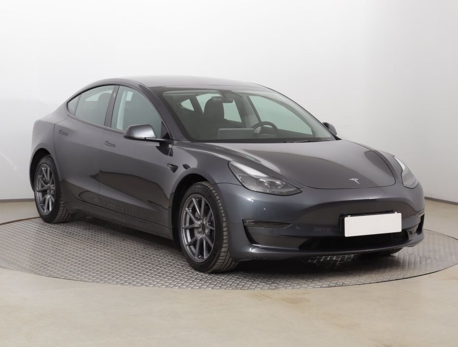 Tesla Model 3 - 2022