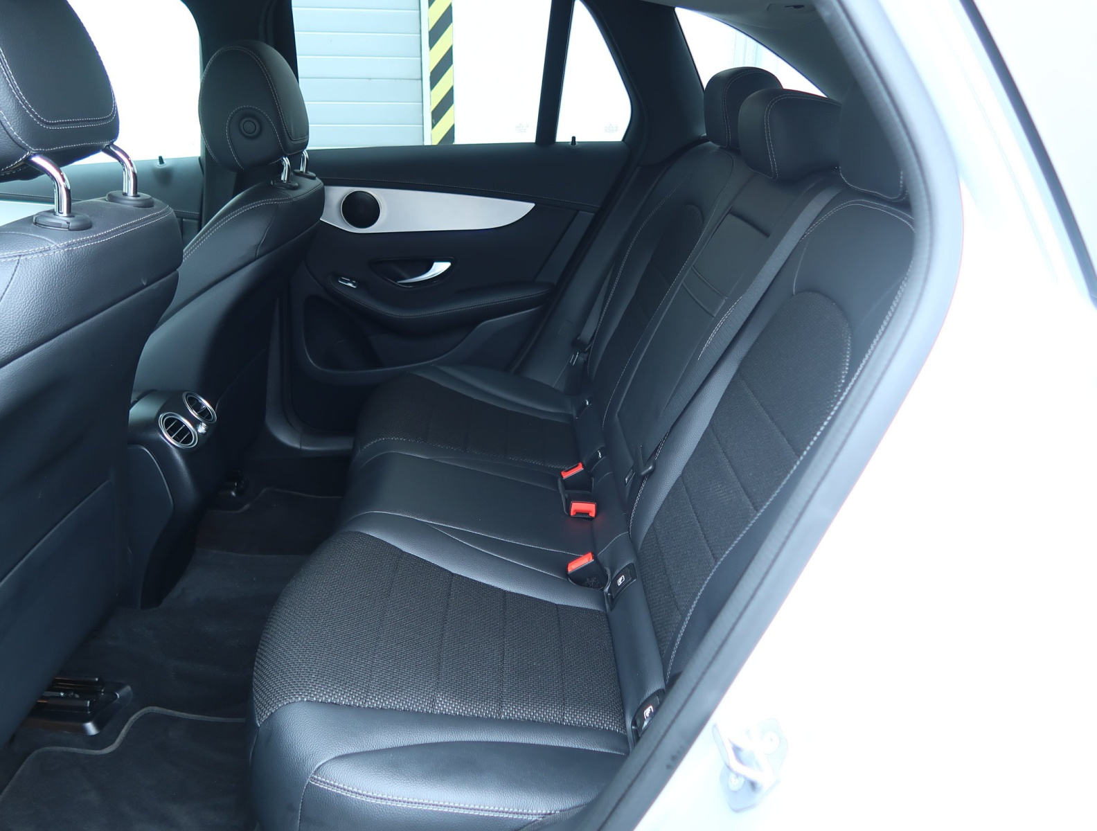 Mercedes-Benz GLC - 2020