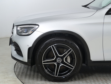 Mercedes-Benz GLC - 2020