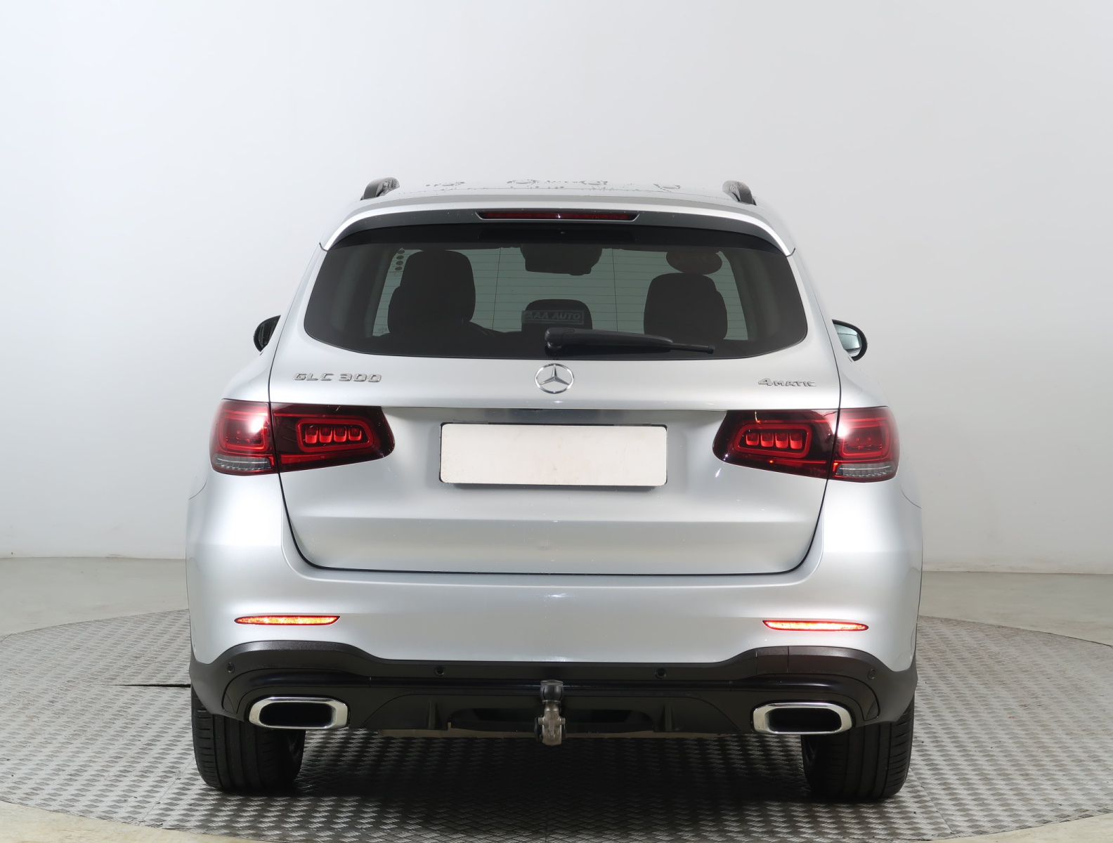 Mercedes-Benz GLC - 2020