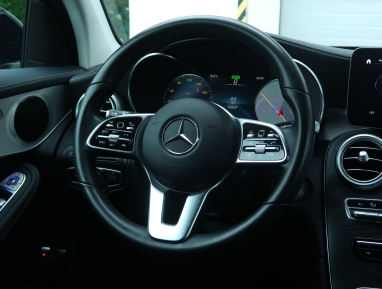 Mercedes-Benz GLC - 2020