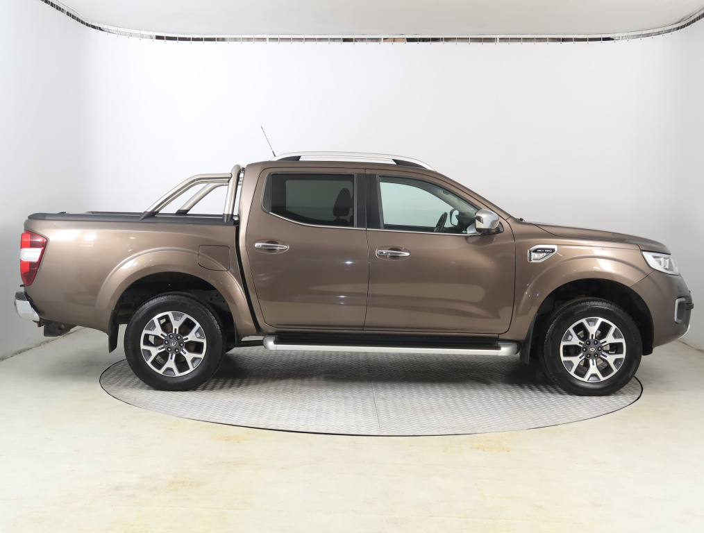Renault Alaskan