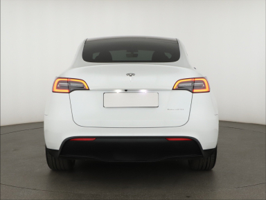 Tesla Model Y - 2023
