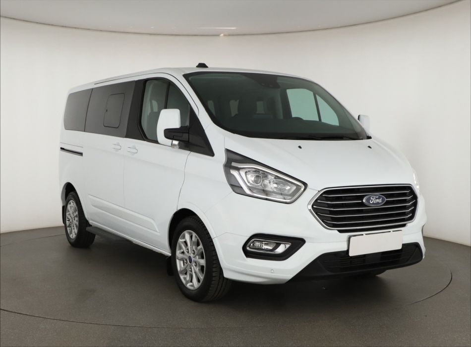 Ford Tourneo Custom - 2023