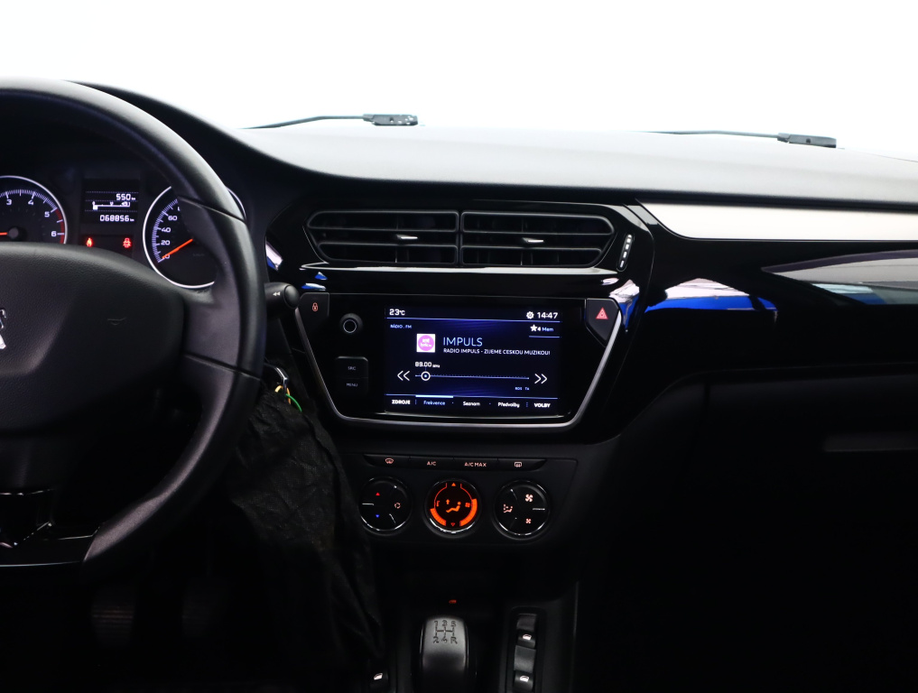 Peugeot 301