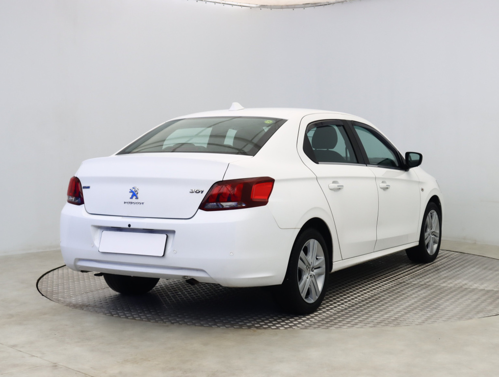 Peugeot 301