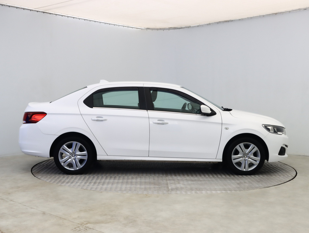 Peugeot 301