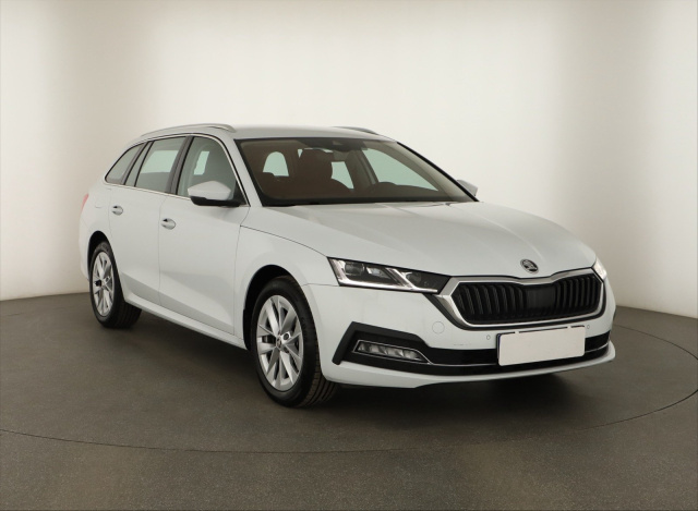 Škoda Octavia 2023