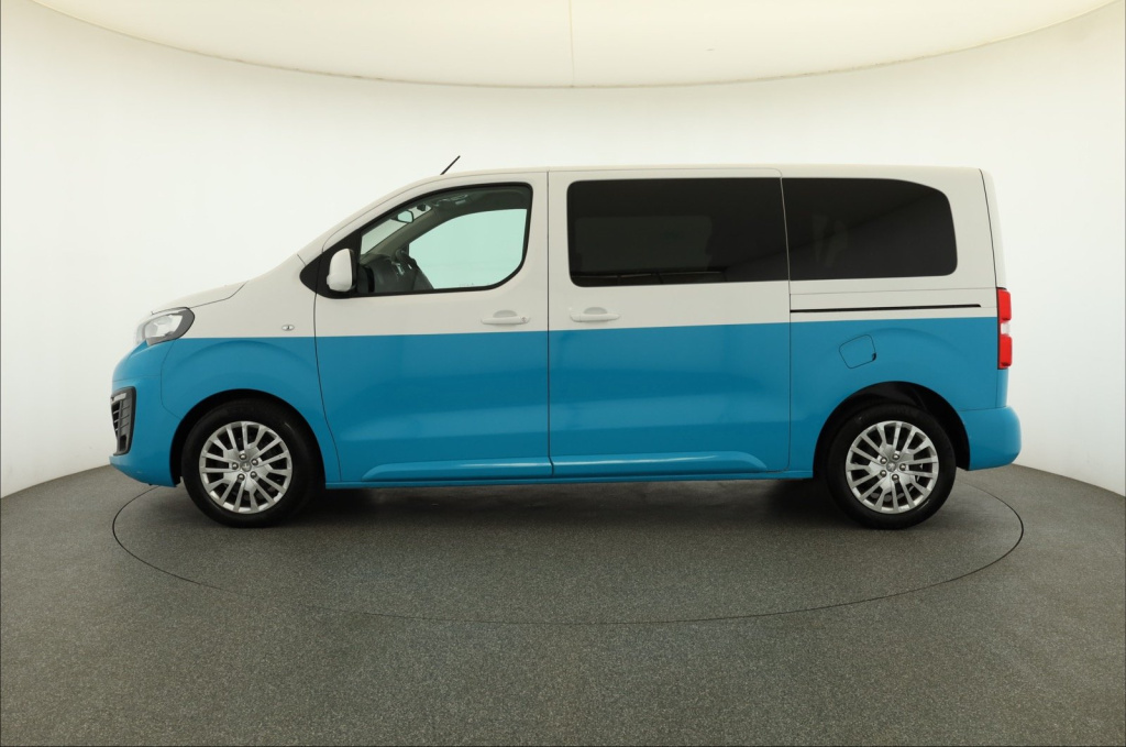 Peugeot Traveller