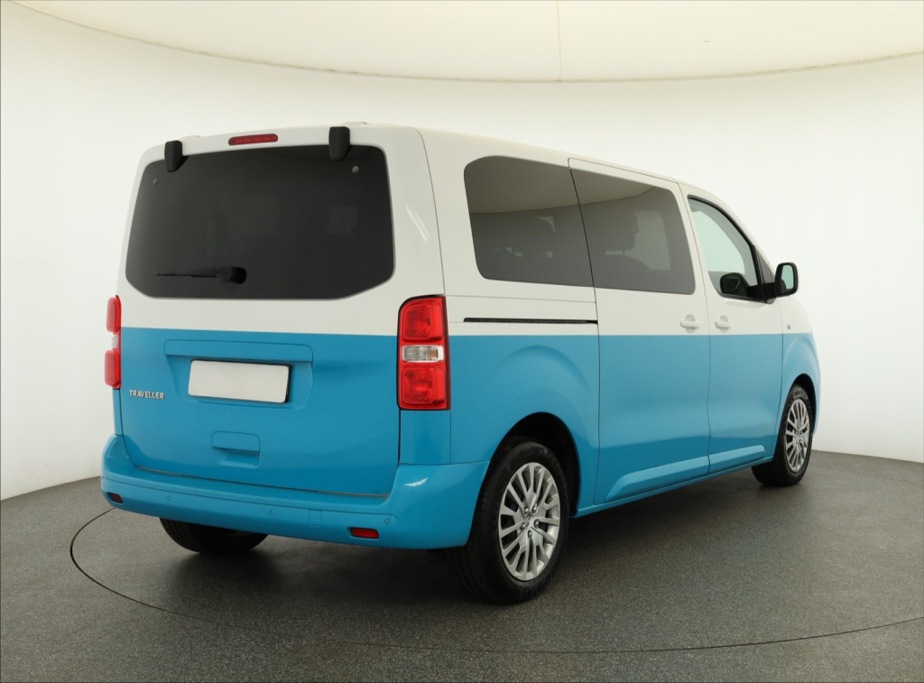 Peugeot Traveller