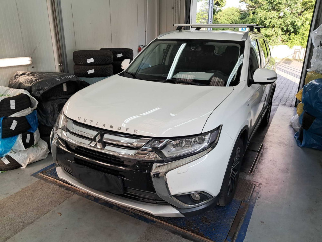 Mitsubishi Outlander 2015