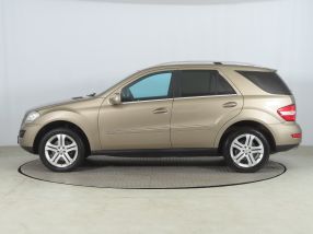 Mercedes-Benz ML - 2010