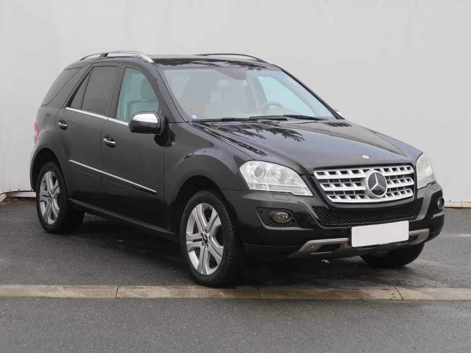 Mercedes-Benz ML - 2010