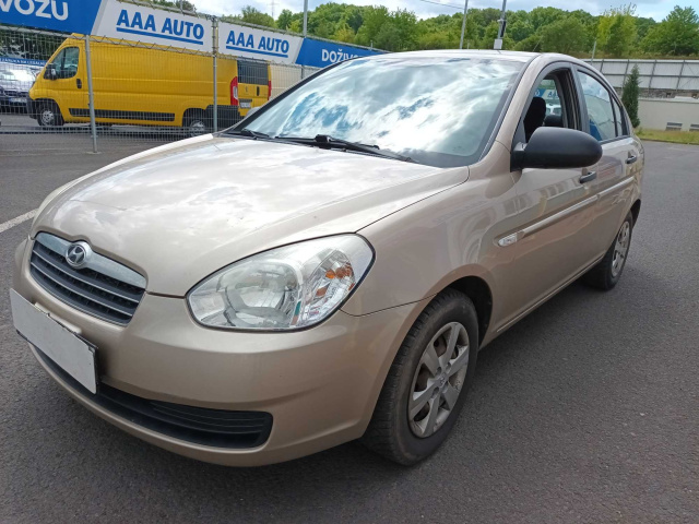 Hyundai Accent 2010