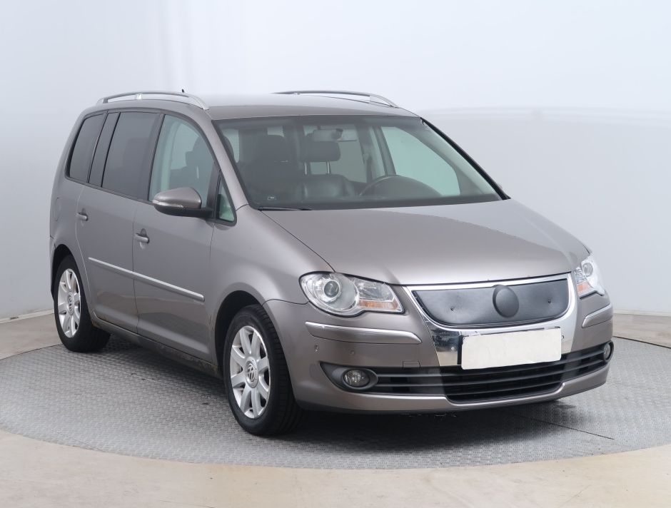 Volkswagen Touran - 2010