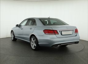 Mercedes-Benz E - 2013